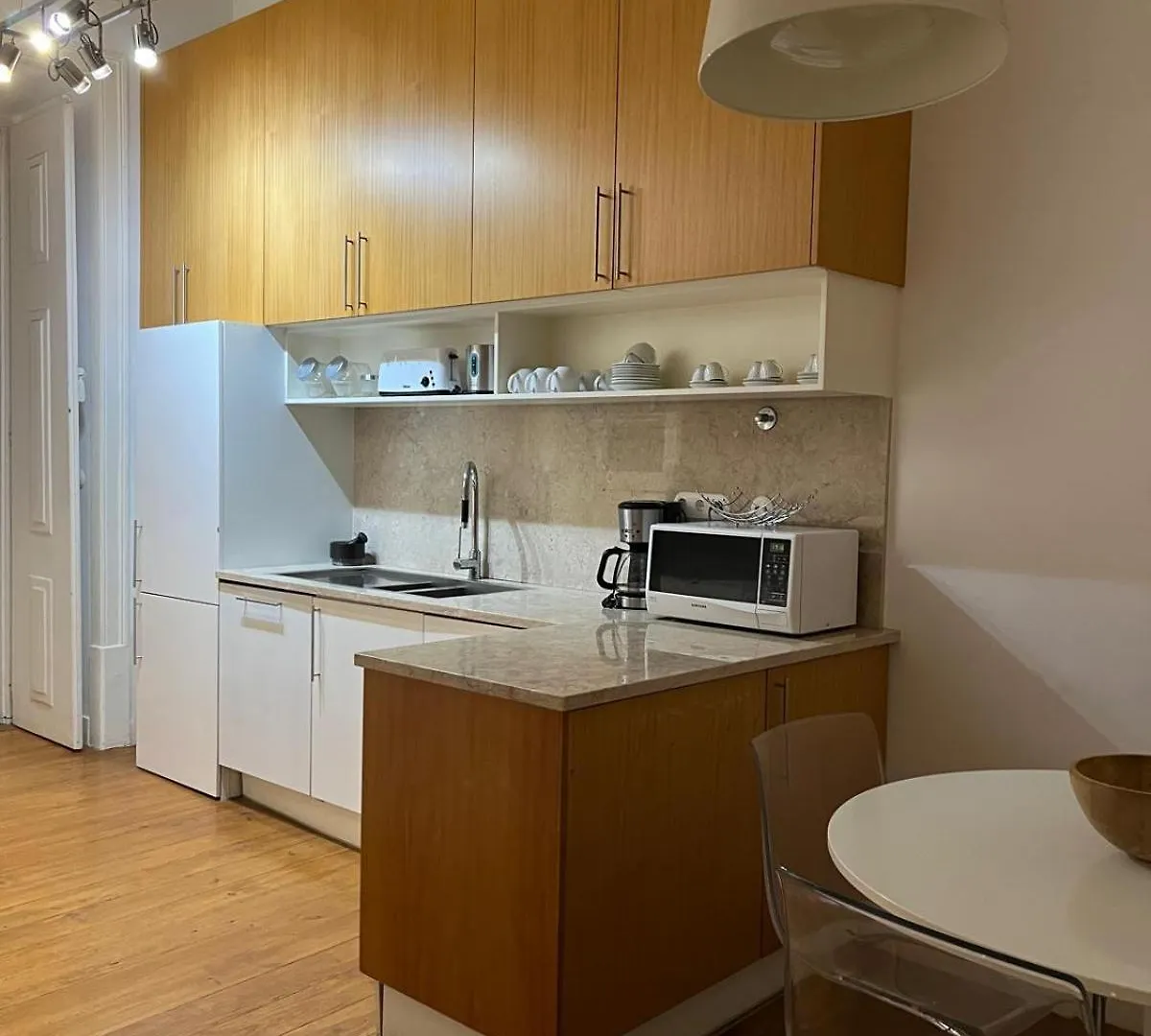 Apartment Deluxe King With Ac With2 Bedrooms Lisbon 0*,  Portugal